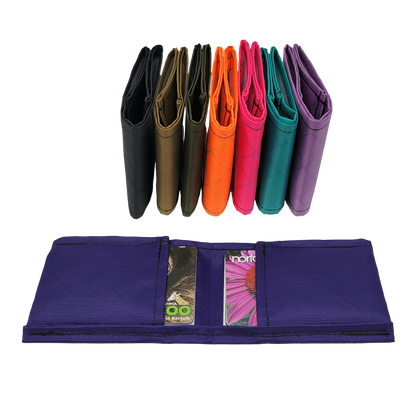 Minimalist Bi-fold Wallet